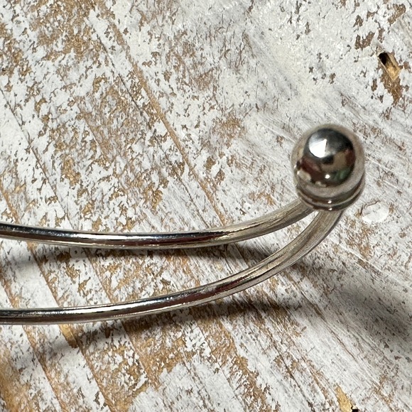 Bangle Bracelet Cuff Oval Stone Silver Tone Up to 7.5" Wrist - Picture 9 of 12